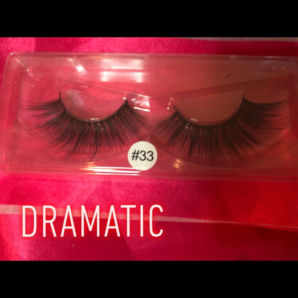 lashes - Picture 2 of 4